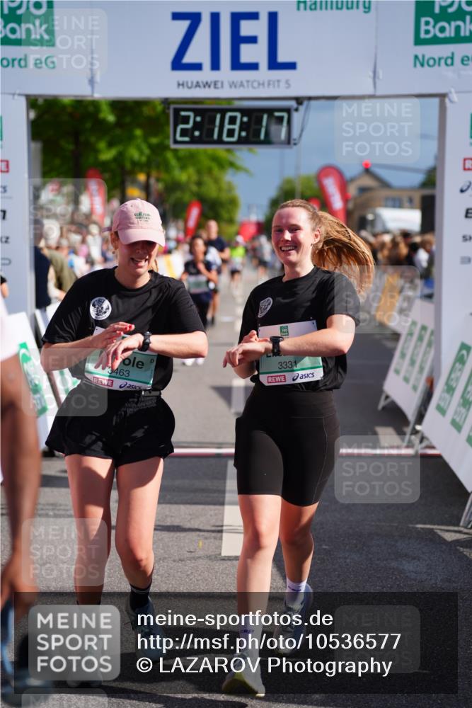 20.09.2026 - PSD Bank Halbmarathon LAZAROV Photography http://msf.ph/oto/10536577 20.09.2026 12:18:16 Ziel 3258, 3331, 3361, 3463, 4300, 4582 meine-sportfotos.de