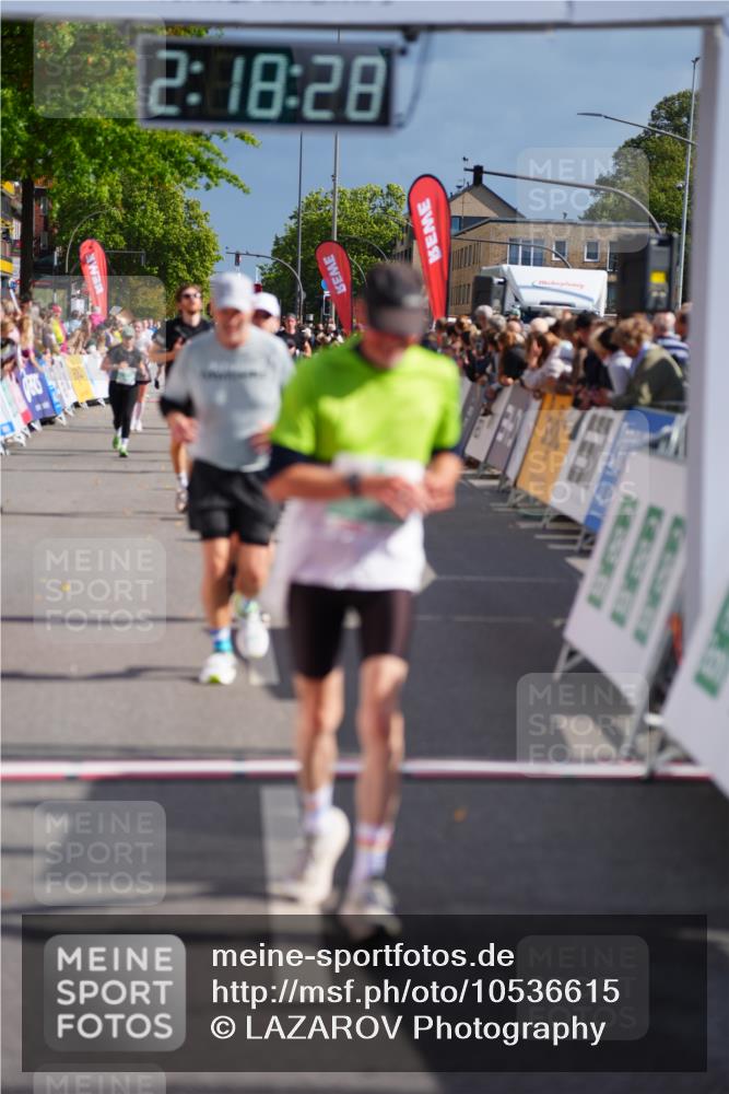 20.09.2026 - PSD Bank Halbmarathon LAZAROV Photography http://msf.ph/oto/10536615 20.09.2026 12:18:28 Ziel 2032, 3152, 4049, 4370, 4630 meine-sportfotos.de