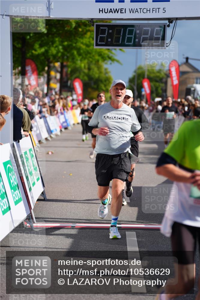20.09.2026 - PSD Bank Halbmarathon LAZAROV Photography http://msf.ph/oto/10536629 20.09.2026 12:18:28 Ziel 2032, 3152, 4049, 4370, 4630 meine-sportfotos.de