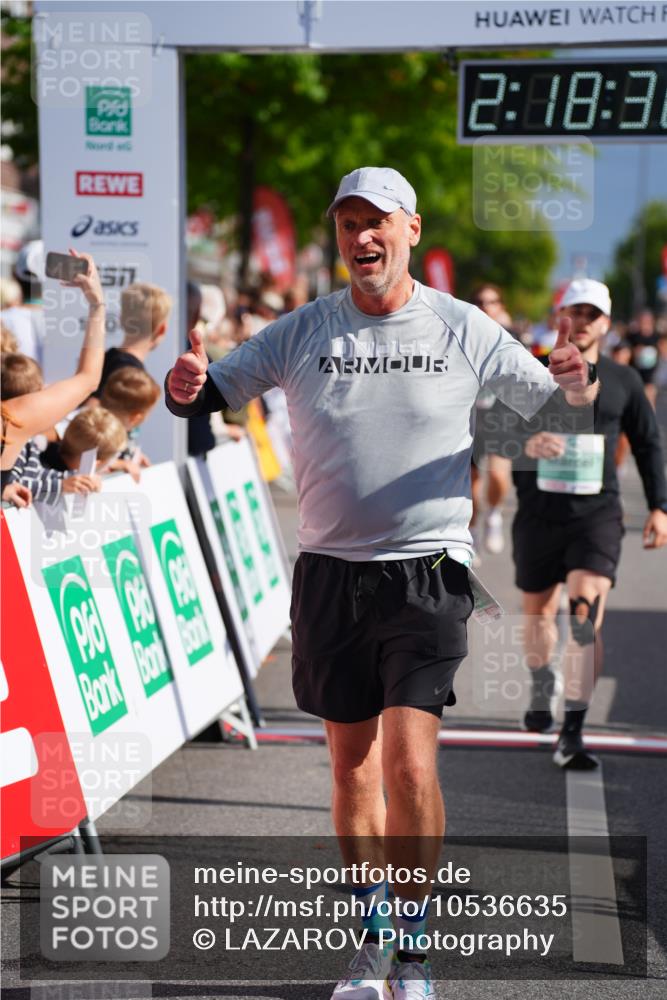 20.09.2026 - PSD Bank Halbmarathon LAZAROV Photography http://msf.ph/oto/10536635 20.09.2026 12:18:30 Ziel 1011, 2032, 2628, 4049, 4159, 4370 meine-sportfotos.de