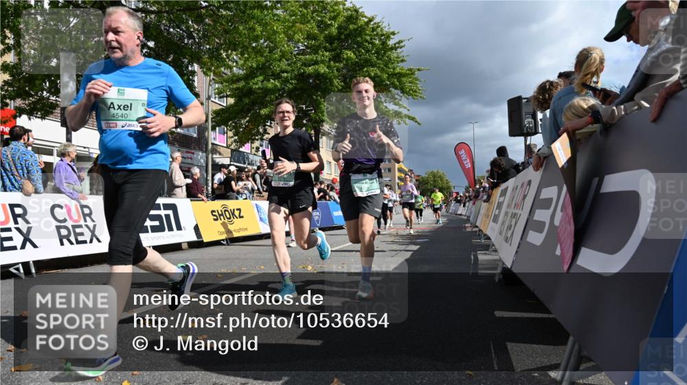20.09.2026 - PSD Bank Halbmarathon J. Mangold http://msf.ph/oto/10536654 20.09.2026 12:28:09 Ziel 1214, 1421, 2172, 2717, 3958, 3959, 4412, 4455, 4540, 4557 meine-sportfotos.de
