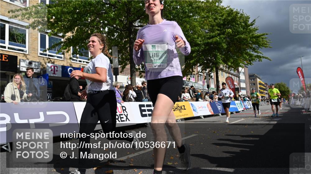 20.09.2026 - PSD Bank Halbmarathon J. Mangold http://msf.ph/oto/10536671 20.09.2026 12:28:12 Ziel 1214, 1421, 2172, 2717, 3343, 3958, 3959, 4412, 4540, 4557 meine-sportfotos.de