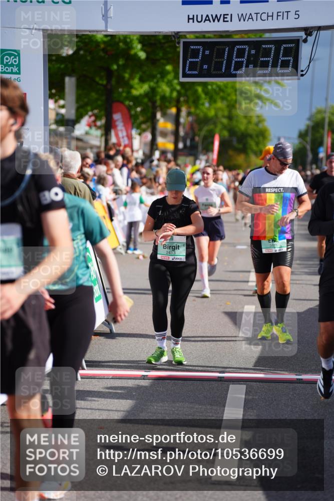 20.09.2026 - PSD Bank Halbmarathon LAZAROV Photography http://msf.ph/oto/10536699 20.09.2026 12:18:36 Ziel 1011, 1270, 2032, 2121, 2413, 2628, 2867, 3084, 3409, 3806, 3875, 4049, 4159 meine-sportfotos.de