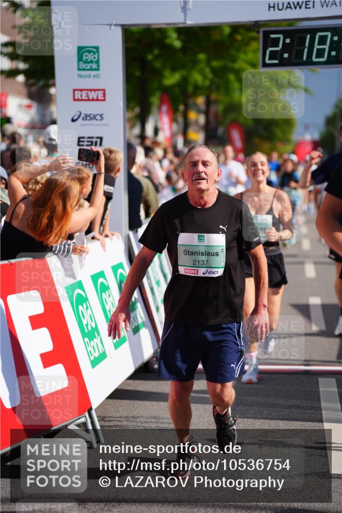 20.09.2026 - PSD Bank Halbmarathon LAZAROV Photography http://msf.ph/oto/10536754 20.09.2026 12:18:46 Ziel 1270, 1424, 1425, 1998, 2121, 2137, 2867, 2912, 3084, 3409, 3540, 3597, 3616, 3736 meine-sportfotos.de