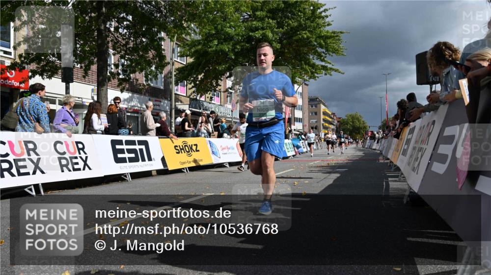 20.09.2026 - PSD Bank Halbmarathon J. Mangold http://msf.ph/oto/10536768 20.09.2026 12:28:33 Ziel 1307, 1349, 1434, 1938, 1974, 2126, 2731, 2849, 2961, 3032, 3925 meine-sportfotos.de