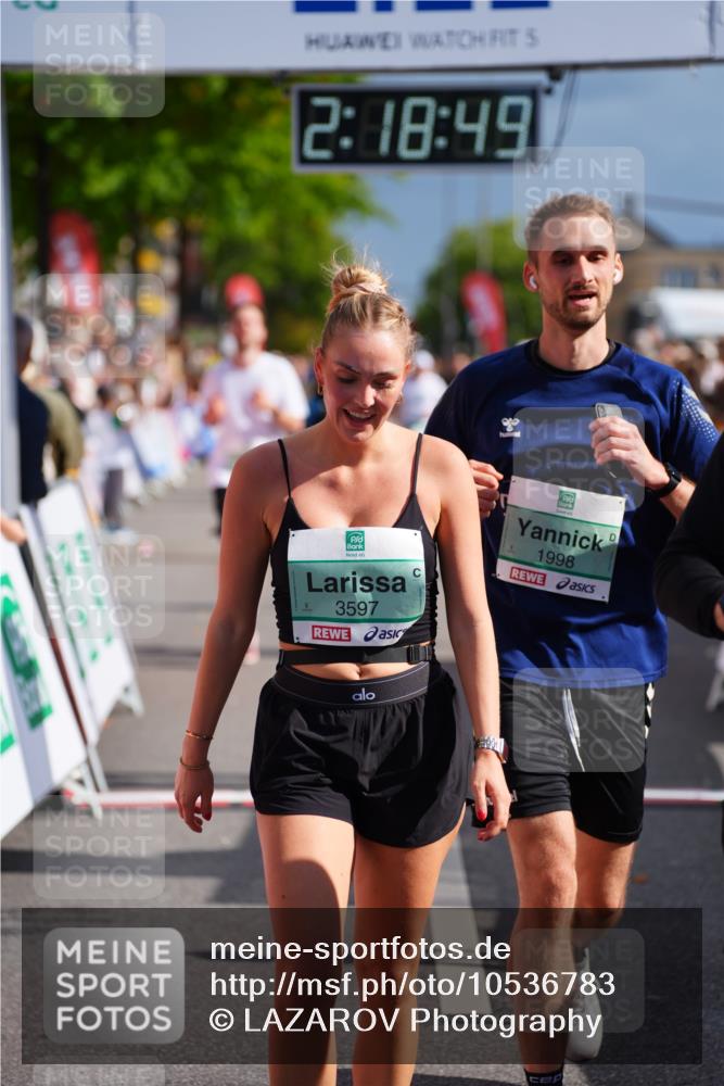 20.09.2026 - PSD Bank Halbmarathon LAZAROV Photography http://msf.ph/oto/10536783 20.09.2026 12:18:48 Ziel 1223, 1424, 1425, 1694, 1998, 2121, 2137, 2912, 3084, 3540, 3597, 3616, 3736 meine-sportfotos.de