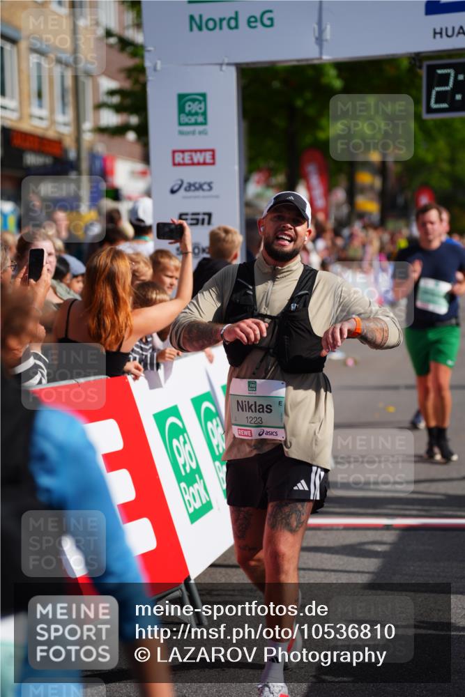 20.09.2026 - PSD Bank Halbmarathon LAZAROV Photography http://msf.ph/oto/10536810 20.09.2026 12:18:54 Ziel 1223, 1694, 1998, 2912, 2936, 3082, 3252, 3597, 3616, 3736, 4693 meine-sportfotos.de