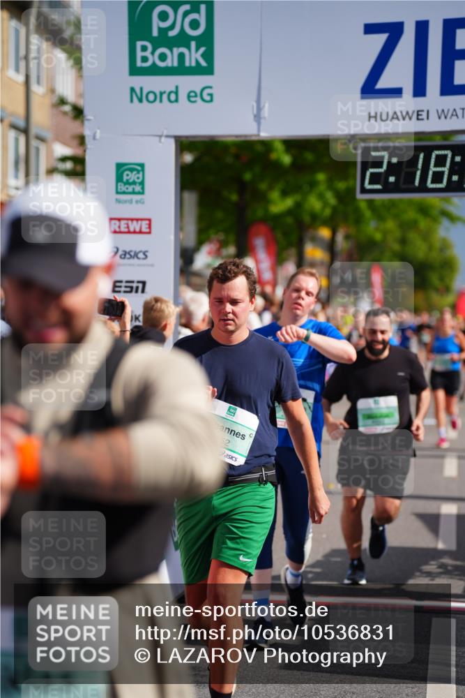 20.09.2026 - PSD Bank Halbmarathon LAZAROV Photography http://msf.ph/oto/10536831 20.09.2026 12:18:57 Ziel 1223, 1694, 2912, 2936, 3082, 3252, 3637, 3736, 4693 meine-sportfotos.de