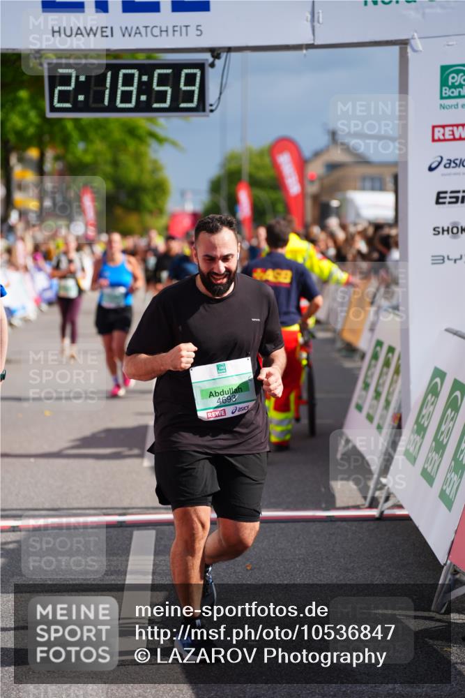 20.09.2026 - PSD Bank Halbmarathon LAZAROV Photography http://msf.ph/oto/10536847 20.09.2026 12:18:58 Ziel 1223, 1694, 2812, 2912, 2936, 3082, 3252, 3637, 3736, 4693 meine-sportfotos.de