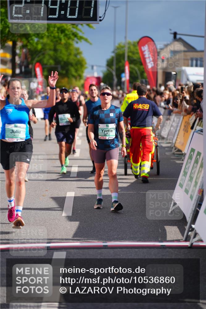 20.09.2026 - PSD Bank Halbmarathon LAZAROV Photography http://msf.ph/oto/10536860 20.09.2026 12:19:00 Ziel 1223, 1489, 2772, 2812, 2936, 3082, 3252, 3384, 3637, 4693 meine-sportfotos.de