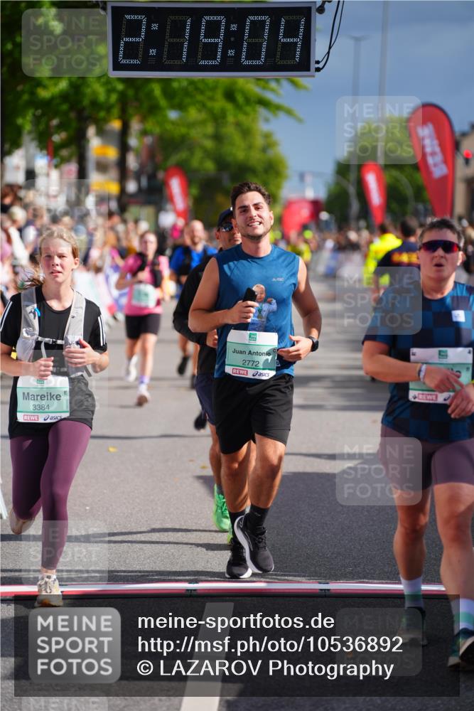 20.09.2026 - PSD Bank Halbmarathon LAZAROV Photography http://msf.ph/oto/10536892 20.09.2026 12:19:03 Ziel 1489, 2772, 2812, 2876, 2936, 3082, 3252, 3384, 3637, 3763, 4693 meine-sportfotos.de