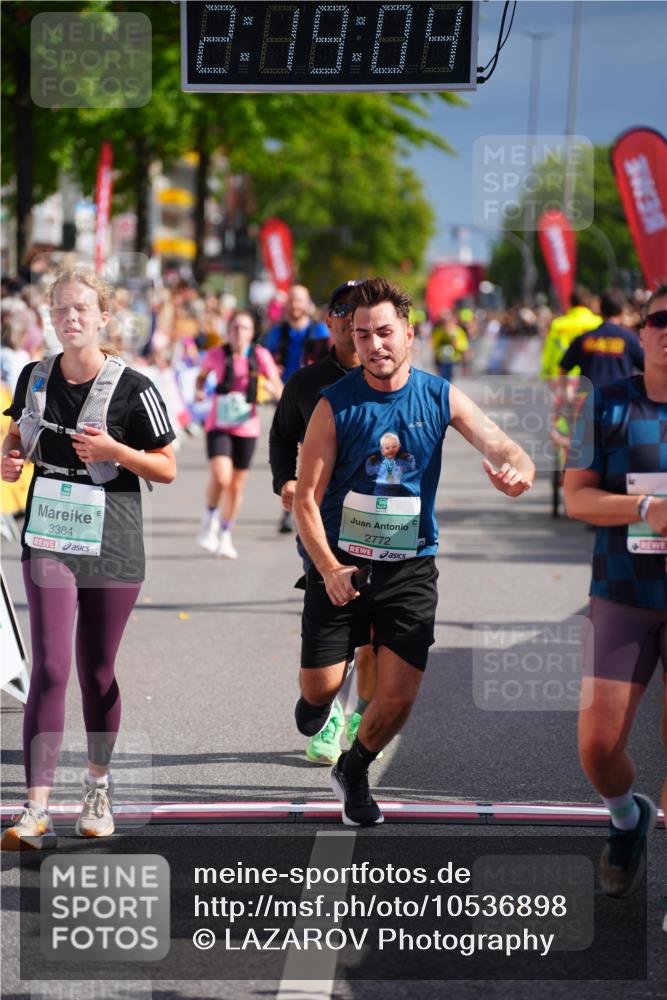 20.09.2026 - PSD Bank Halbmarathon LAZAROV Photography http://msf.ph/oto/10536898 20.09.2026 12:19:04 Ziel 1489, 2772, 2812, 2876, 2911, 2936, 3384, 3637, 3763, 4693 meine-sportfotos.de