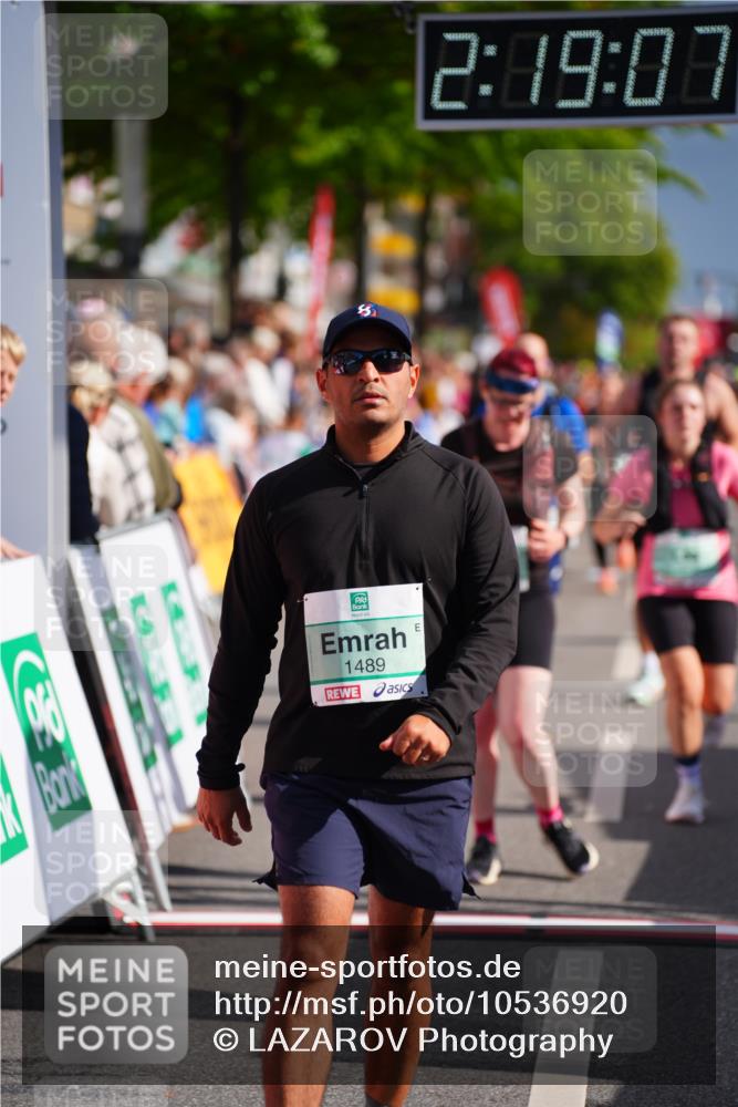 20.09.2026 - PSD Bank Halbmarathon LAZAROV Photography http://msf.ph/oto/10536920 20.09.2026 12:19:06 Ziel 1489, 2772, 2812, 2876, 2911, 3384, 3637, 3763, 4086, 4338 meine-sportfotos.de