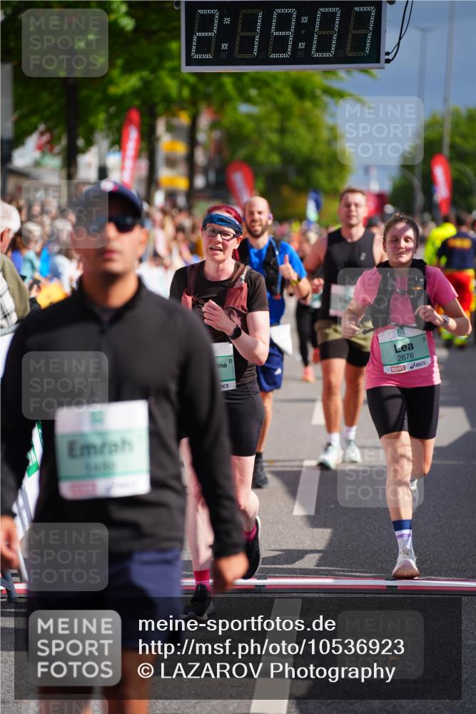 20.09.2026 - PSD Bank Halbmarathon LAZAROV Photography http://msf.ph/oto/10536923 20.09.2026 12:19:07 Ziel 1283, 1489, 2772, 2812, 2876, 2911, 3290, 3384, 3637, 3763, 4086, 4338 meine-sportfotos.de