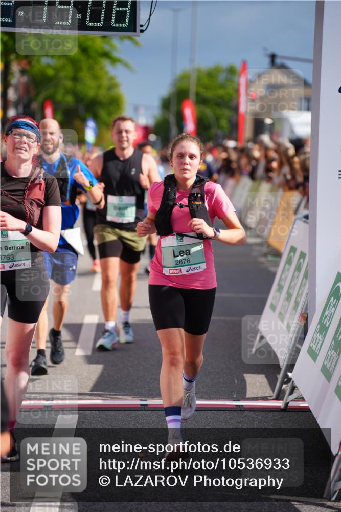 20.09.2026 - PSD Bank Halbmarathon LAZAROV Photography http://msf.ph/oto/10536933 20.09.2026 12:19:07 Ziel 1283, 1489, 2772, 2812, 2876, 2911, 3290, 3384, 3637, 3763, 4086, 4338 meine-sportfotos.de