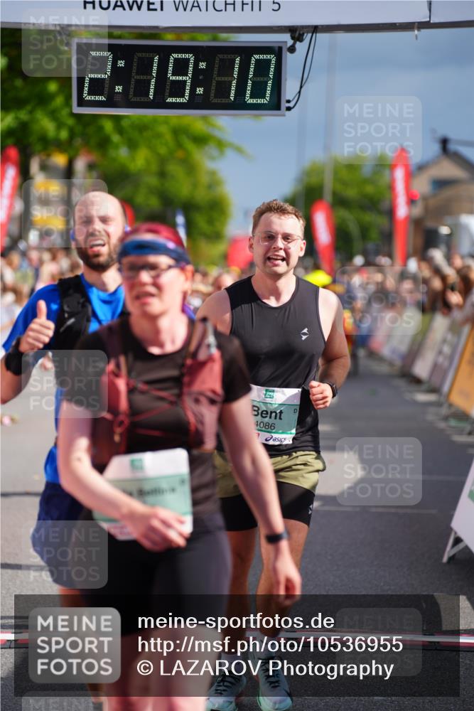 20.09.2026 - PSD Bank Halbmarathon LAZAROV Photography http://msf.ph/oto/10536955 20.09.2026 12:19:09 Ziel 1283, 1489, 2772, 2812, 2876, 2911, 3290, 3384, 3637, 3763, 4086, 4338 meine-sportfotos.de