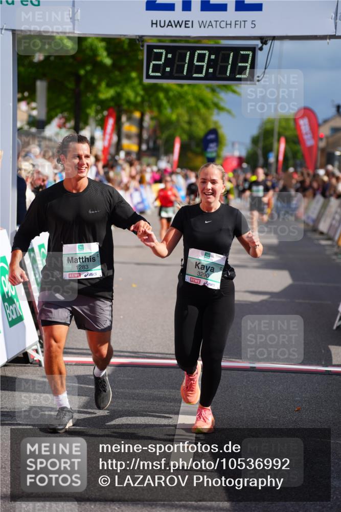 20.09.2026 - PSD Bank Halbmarathon LAZAROV Photography http://msf.ph/oto/10536992 20.09.2026 12:19:12 Ziel 1283, 1489, 2772, 2876, 2911, 3290, 3763, 4086, 4338 meine-sportfotos.de