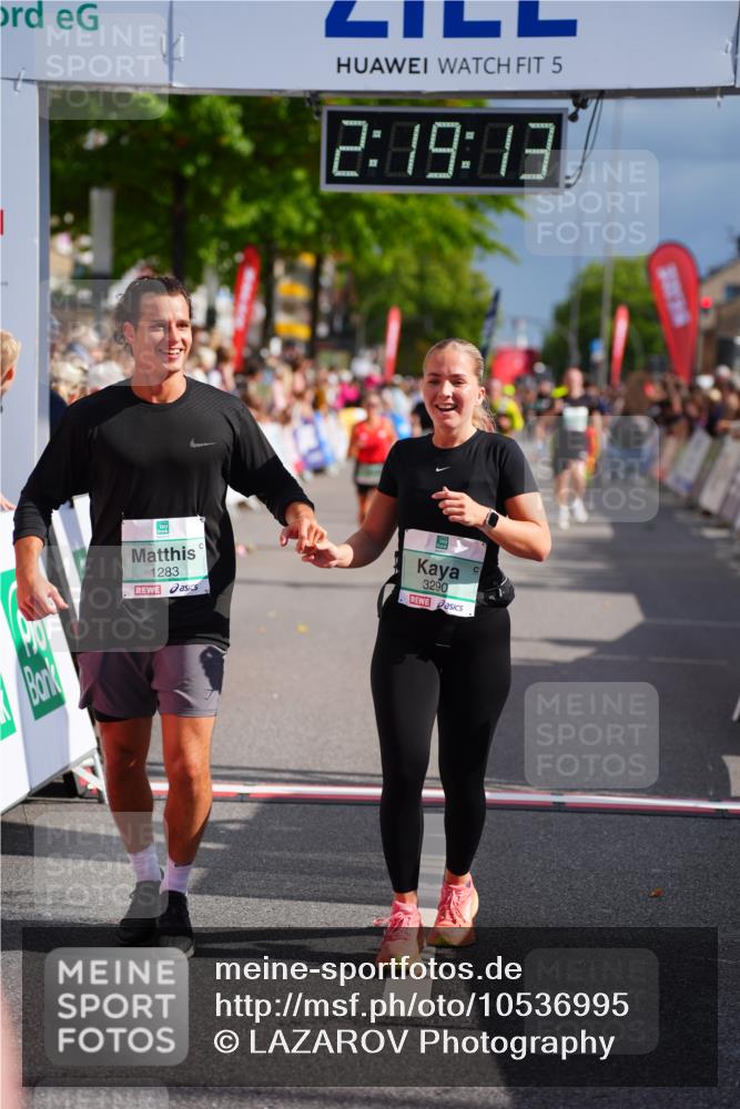 20.09.2026 - PSD Bank Halbmarathon LAZAROV Photography http://msf.ph/oto/10536995 20.09.2026 12:19:12 Ziel 1283, 1489, 2772, 2876, 2911, 3290, 3763, 4086, 4338 meine-sportfotos.de
