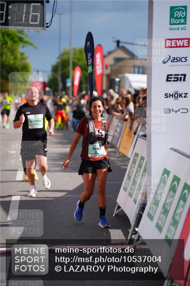 20.09.2026 - PSD Bank Halbmarathon LAZAROV Photography http://msf.ph/oto/10537004 20.09.2026 12:19:16 Ziel 1283, 1997, 2312, 2911, 3290, 3357, 3717, 3720, 4086, 4338 meine-sportfotos.de
