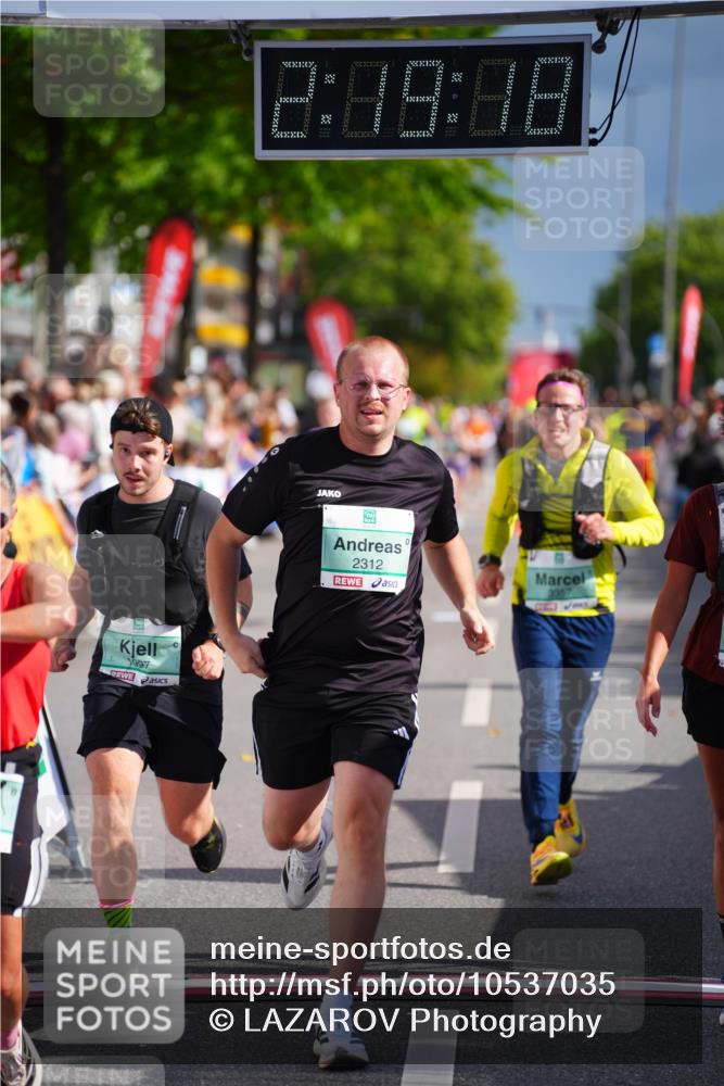 20.09.2026 - PSD Bank Halbmarathon LAZAROV Photography http://msf.ph/oto/10537035 20.09.2026 12:19:18 Ziel 1276, 1283, 1997, 2312, 3290, 3357, 3717, 3720, 4338 meine-sportfotos.de