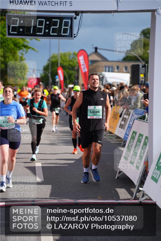 20.09.2026 - PSD Bank Halbmarathon LAZAROV Photography http://msf.ph/oto/10537080 20.09.2026 12:19:28 Ziel 1276, 1461, 2513, 2921, 4383, 4682 meine-sportfotos.de