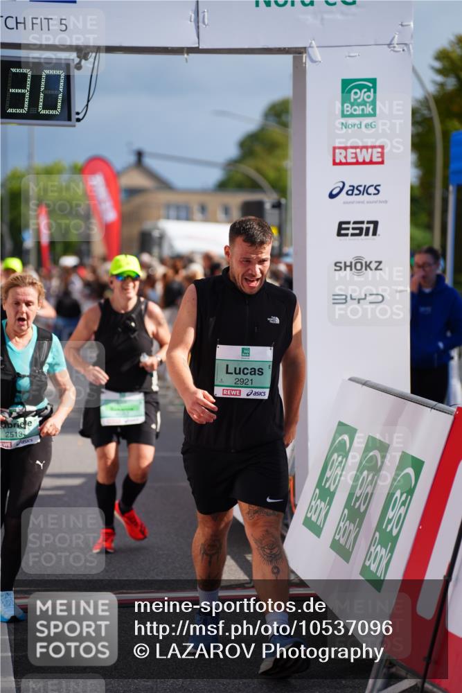 20.09.2026 - PSD Bank Halbmarathon LAZAROV Photography http://msf.ph/oto/10537096 20.09.2026 12:19:30 Ziel 1276, 1461, 2214, 2513, 2921, 4383, 4682 meine-sportfotos.de