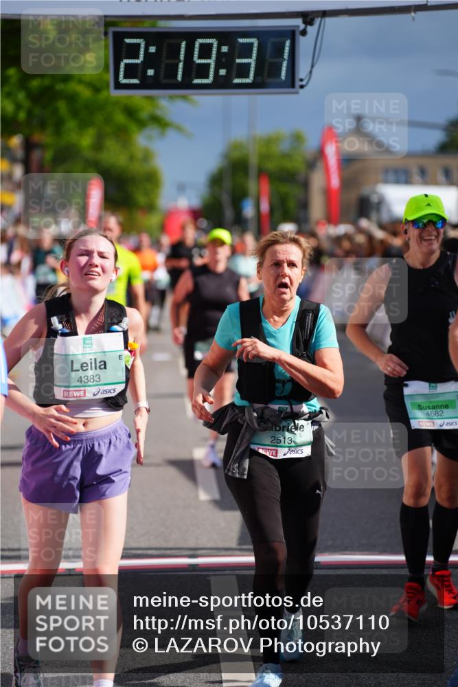 20.09.2026 - PSD Bank Halbmarathon LAZAROV Photography http://msf.ph/oto/10537110 20.09.2026 12:19:31 Ziel 1351, 1461, 2214, 2513, 2921, 4383, 4682 meine-sportfotos.de