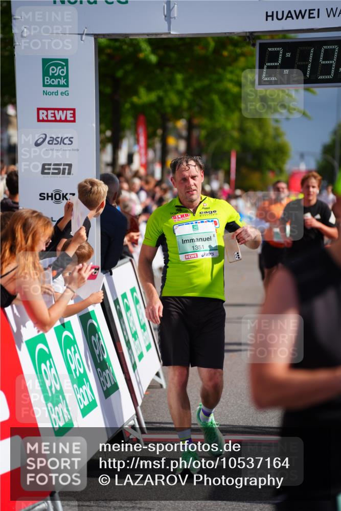 20.09.2026 - PSD Bank Halbmarathon LAZAROV Photography http://msf.ph/oto/10537164 20.09.2026 12:19:35 Ziel 1351, 1461, 1877, 2214, 2242, 2513, 2921, 3581, 4383, 4682, 4726 meine-sportfotos.de