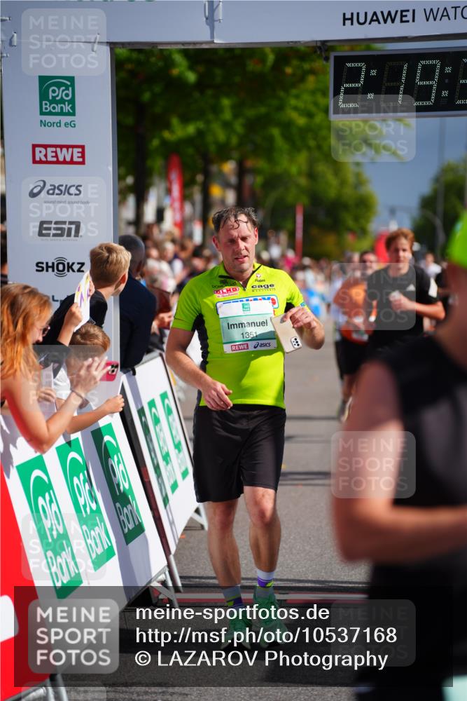 20.09.2026 - PSD Bank Halbmarathon LAZAROV Photography http://msf.ph/oto/10537168 20.09.2026 12:19:35 Ziel 1351, 1461, 1877, 2214, 2242, 2513, 2921, 3581, 4383, 4682, 4726 meine-sportfotos.de