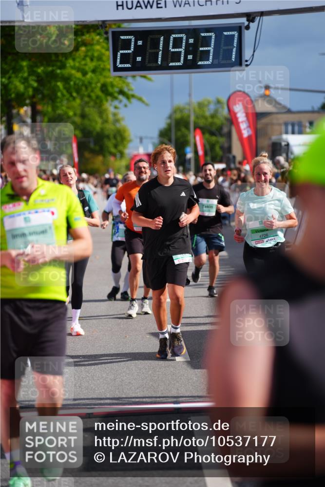 20.09.2026 - PSD Bank Halbmarathon LAZAROV Photography http://msf.ph/oto/10537177 20.09.2026 12:19:36 Ziel 1351, 1461, 1877, 2214, 2242, 2513, 2921, 3581, 3974, 4033, 4383, 4682, 4726 meine-sportfotos.de
