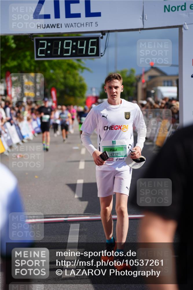 20.09.2026 - PSD Bank Halbmarathon LAZAROV Photography http://msf.ph/oto/10537261 20.09.2026 12:19:46 Ziel 2242, 3581, 3974, 4033, 4732 meine-sportfotos.de