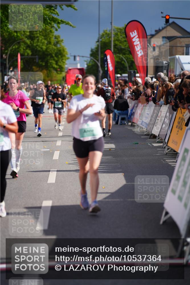 20.09.2026 - PSD Bank Halbmarathon LAZAROV Photography http://msf.ph/oto/10537364 20.09.2026 12:19:56 Ziel 1777, 2436, 2549, 3180, 3288 meine-sportfotos.de