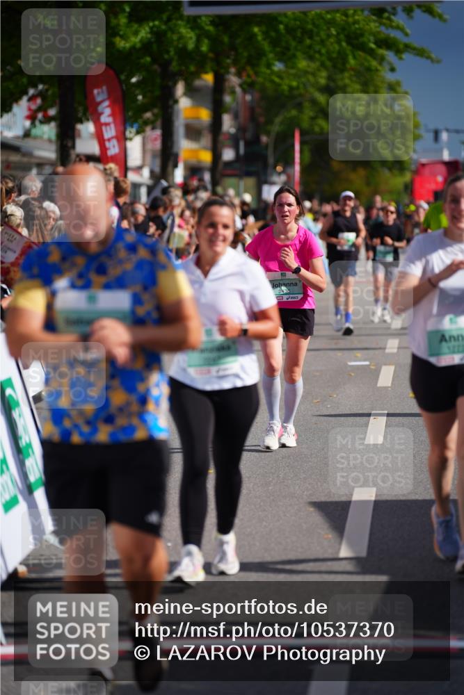 20.09.2026 - PSD Bank Halbmarathon LAZAROV Photography http://msf.ph/oto/10537370 20.09.2026 12:19:56 Ziel 1777, 2436, 2549, 3180, 3288 meine-sportfotos.de