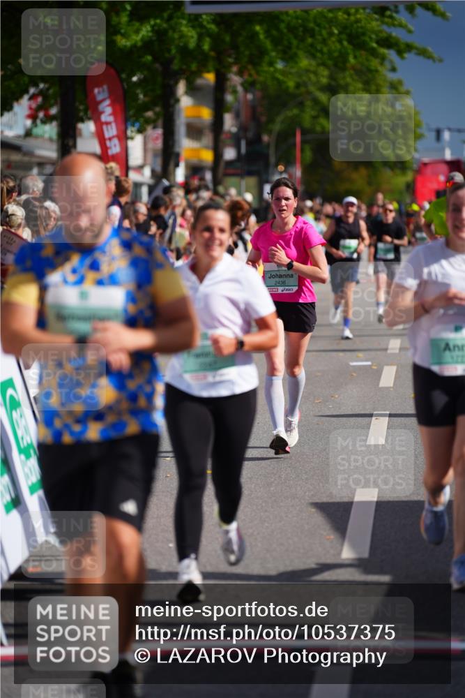 20.09.2026 - PSD Bank Halbmarathon LAZAROV Photography http://msf.ph/oto/10537375 20.09.2026 12:19:57 Ziel 1777, 2436, 2549, 3180, 3288 meine-sportfotos.de