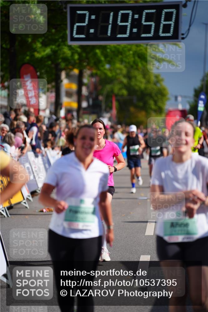 20.09.2026 - PSD Bank Halbmarathon LAZAROV Photography http://msf.ph/oto/10537395 20.09.2026 12:19:58 Ziel 1777, 2436, 2549, 2787, 3180, 3288 meine-sportfotos.de
