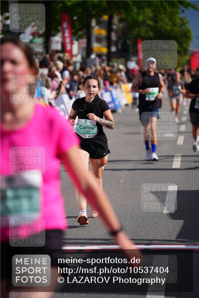 20.09.2026 - PSD Bank Halbmarathon LAZAROV Photography http://msf.ph/oto/10537404 20.09.2026 12:20:01 Ziel 1323, 1777, 2436, 2549, 2787, 3288, 4626 meine-sportfotos.de