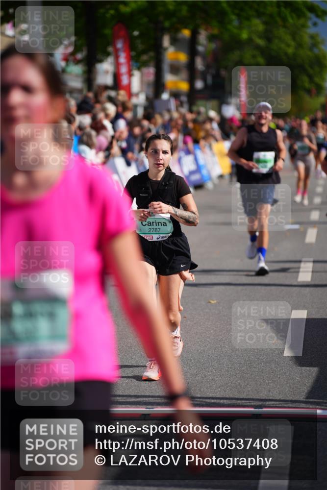 20.09.2026 - PSD Bank Halbmarathon LAZAROV Photography http://msf.ph/oto/10537408 20.09.2026 12:20:01 Ziel 1323, 1777, 2436, 2549, 2787, 3288, 4626 meine-sportfotos.de