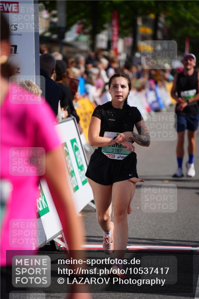 20.09.2026 - PSD Bank Halbmarathon LAZAROV Photography http://msf.ph/oto/10537417 20.09.2026 12:20:02 Ziel 1323, 1777, 2436, 2549, 2787, 3688, 4626 meine-sportfotos.de