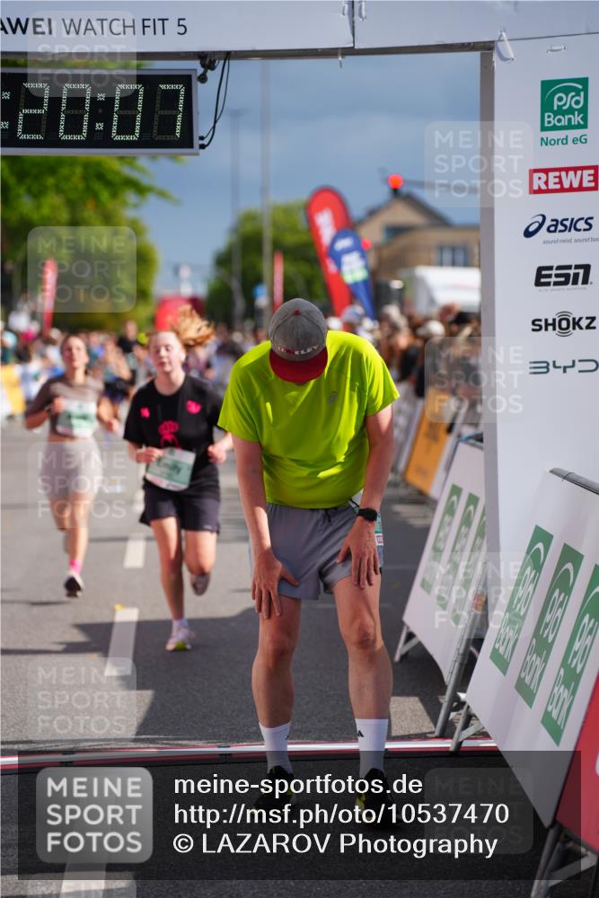 20.09.2026 - PSD Bank Halbmarathon LAZAROV Photography http://msf.ph/oto/10537470 20.09.2026 12:20:06 Ziel 1323, 2436, 2787, 3429, 3688, 3735, 4626 meine-sportfotos.de