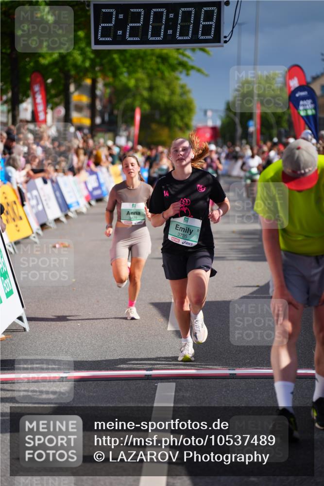 20.09.2026 - PSD Bank Halbmarathon LAZAROV Photography http://msf.ph/oto/10537489 20.09.2026 12:20:07 Ziel 1323, 2436, 2787, 3429, 3688, 3735, 4626 meine-sportfotos.de
