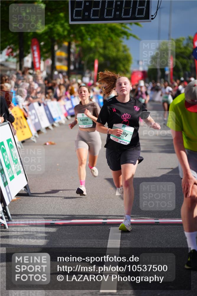 20.09.2026 - PSD Bank Halbmarathon LAZAROV Photography http://msf.ph/oto/10537500 20.09.2026 12:20:07 Ziel 1323, 2436, 2787, 3429, 3688, 3735, 4626 meine-sportfotos.de