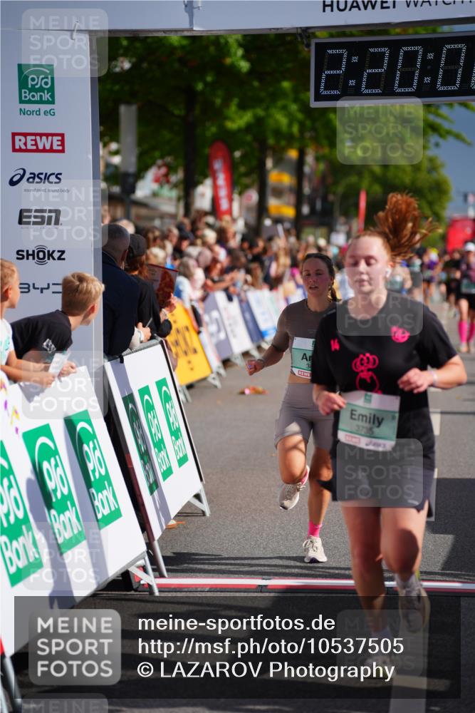 20.09.2026 - PSD Bank Halbmarathon LAZAROV Photography http://msf.ph/oto/10537505 20.09.2026 12:20:08 Ziel 1323, 2787, 3429, 3688, 3735, 4626 meine-sportfotos.de
