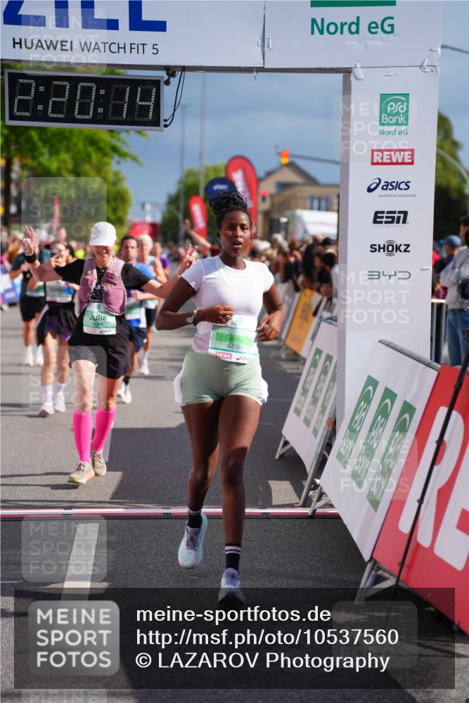 20.09.2026 - PSD Bank Halbmarathon LAZAROV Photography http://msf.ph/oto/10537560 20.09.2026 12:20:14 Ziel 2737, 2933, 3085, 3429, 3688, 3735, 4085, 4689 meine-sportfotos.de