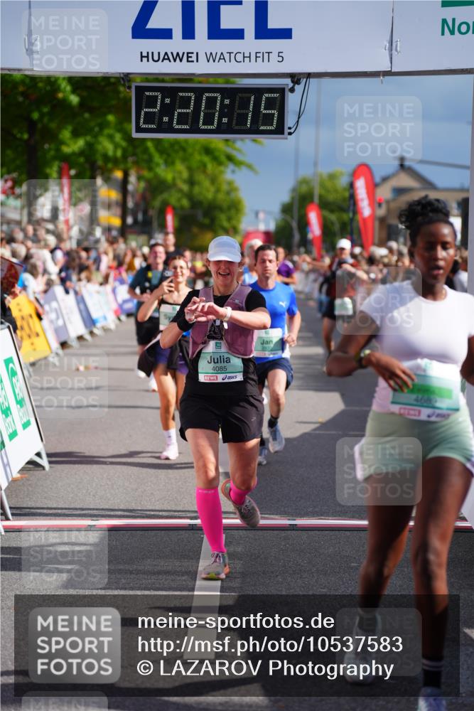 20.09.2026 - PSD Bank Halbmarathon LAZAROV Photography http://msf.ph/oto/10537583 20.09.2026 12:20:15 Ziel 1892, 2737, 2933, 3085, 3429, 3735, 4085, 4270, 4689 meine-sportfotos.de