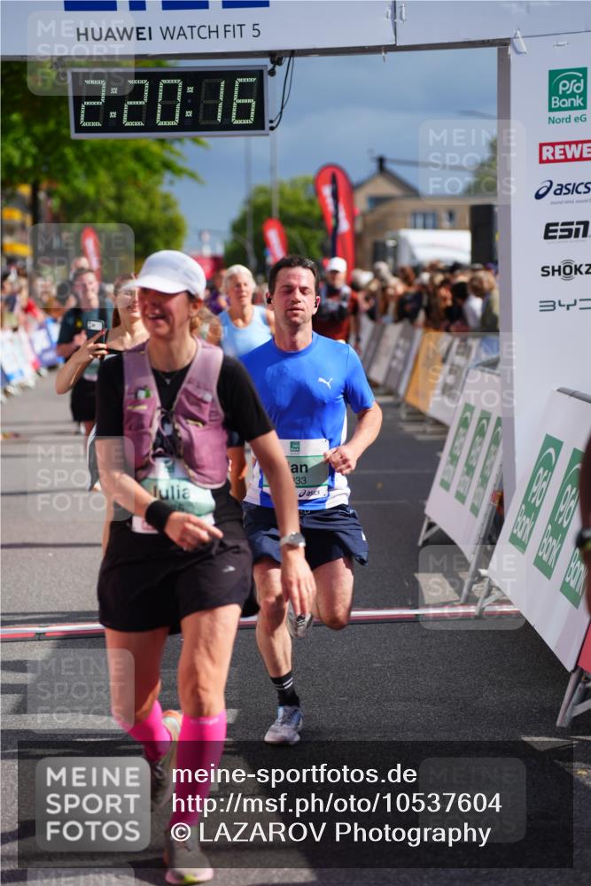 20.09.2026 - PSD Bank Halbmarathon LAZAROV Photography http://msf.ph/oto/10537604 20.09.2026 12:20:16 Ziel 1892, 2737, 2933, 3085, 3429, 4085, 4270, 4689 meine-sportfotos.de