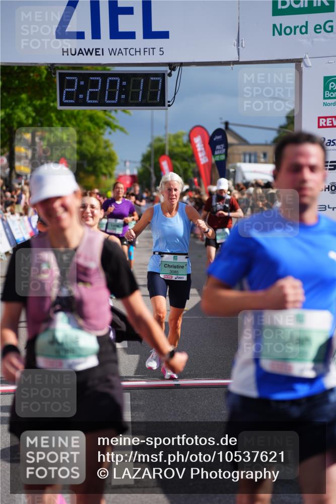 20.09.2026 - PSD Bank Halbmarathon LAZAROV Photography http://msf.ph/oto/10537621 20.09.2026 12:20:17 Ziel 1021, 1261, 1892, 2737, 2933, 3085, 4085, 4270, 4689 meine-sportfotos.de