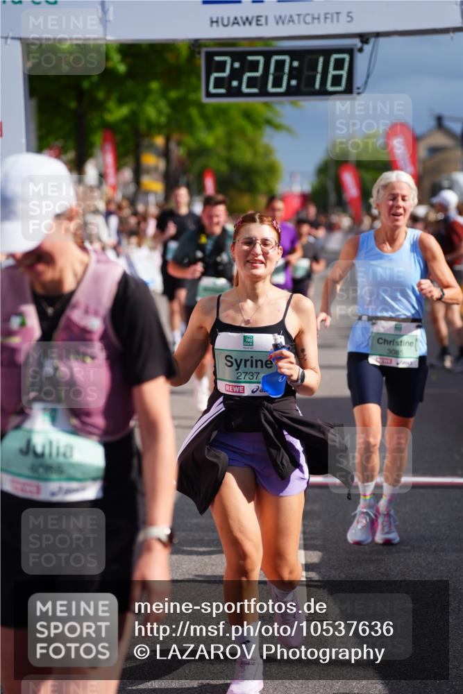 20.09.2026 - PSD Bank Halbmarathon LAZAROV Photography http://msf.ph/oto/10537636 20.09.2026 12:20:18 Ziel 1021, 1261, 1628, 1755, 1892, 2737, 2933, 3085, 4085, 4228, 4270, 4689 meine-sportfotos.de