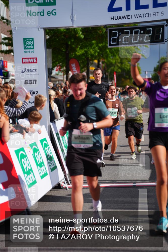 20.09.2026 - PSD Bank Halbmarathon LAZAROV Photography http://msf.ph/oto/10537676 20.09.2026 12:20:20 Ziel 1021, 1261, 1628, 1755, 1892, 2737, 2933, 3085, 4085, 4228, 4270, 4689 meine-sportfotos.de