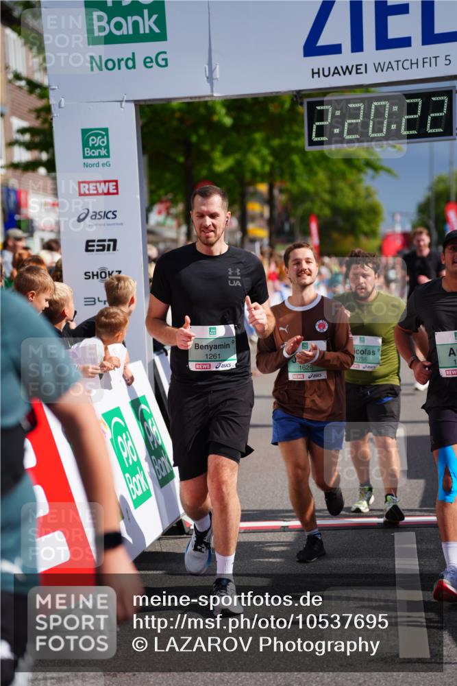 20.09.2026 - PSD Bank Halbmarathon LAZAROV Photography http://msf.ph/oto/10537695 20.09.2026 12:20:22 Ziel 1021, 1261, 1628, 1755, 1892, 2737, 2933, 3085, 4085, 4228, 4270, 4632 meine-sportfotos.de