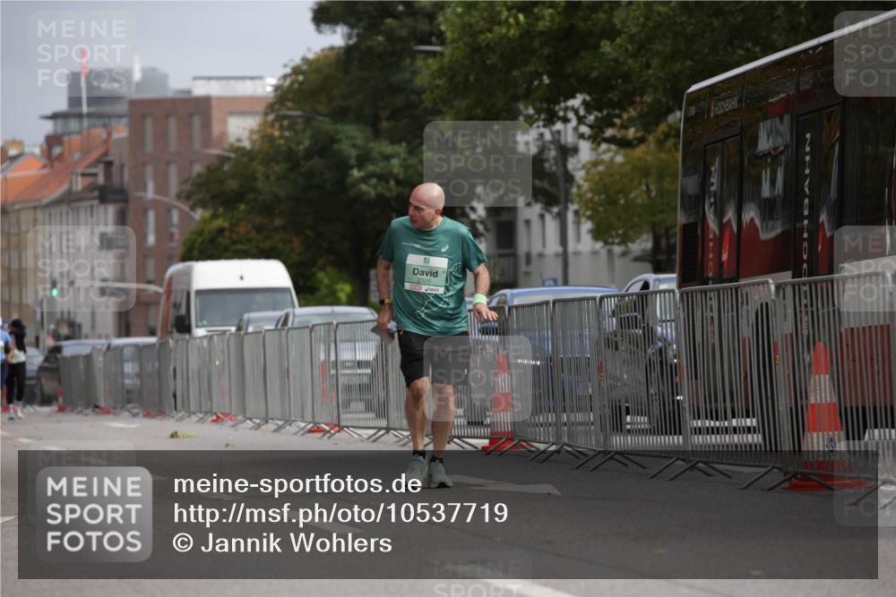 20.09.2026 - PSD Bank Halbmarathon Jannik Wohlers http://msf.ph/oto/10537719 20.09.2026 13:05:55 Laufen 2505 meine-sportfotos.de